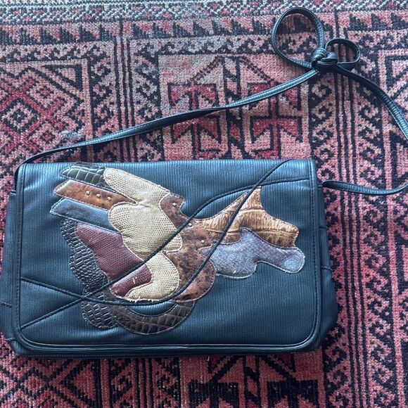 Vintage Handbags - 🎀Vintage🎀 1980s Vegan Leather Multicolor Patchwork Shoulder Bag